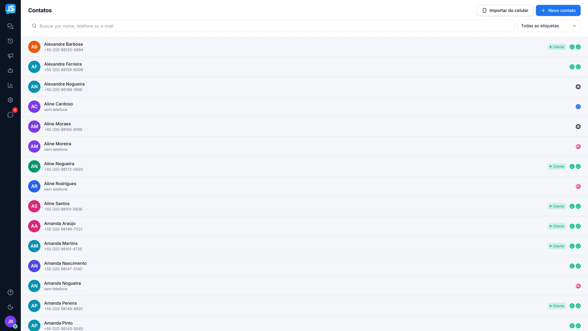 Lista de contatos do JOTA5 Chat com etiquetas, canais e botão para importar do celular